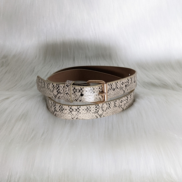 Accessories - Tan and black faux leather snake skin belt